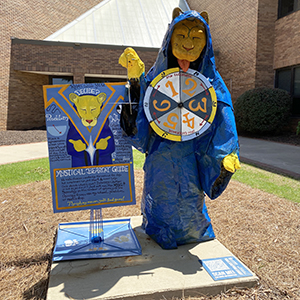 Ask the Bearcat sculpture