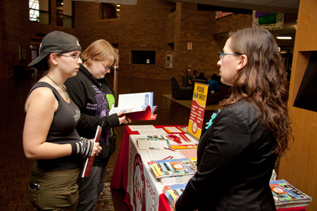 students visiting study abroad display