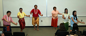 Thai faculty dancing