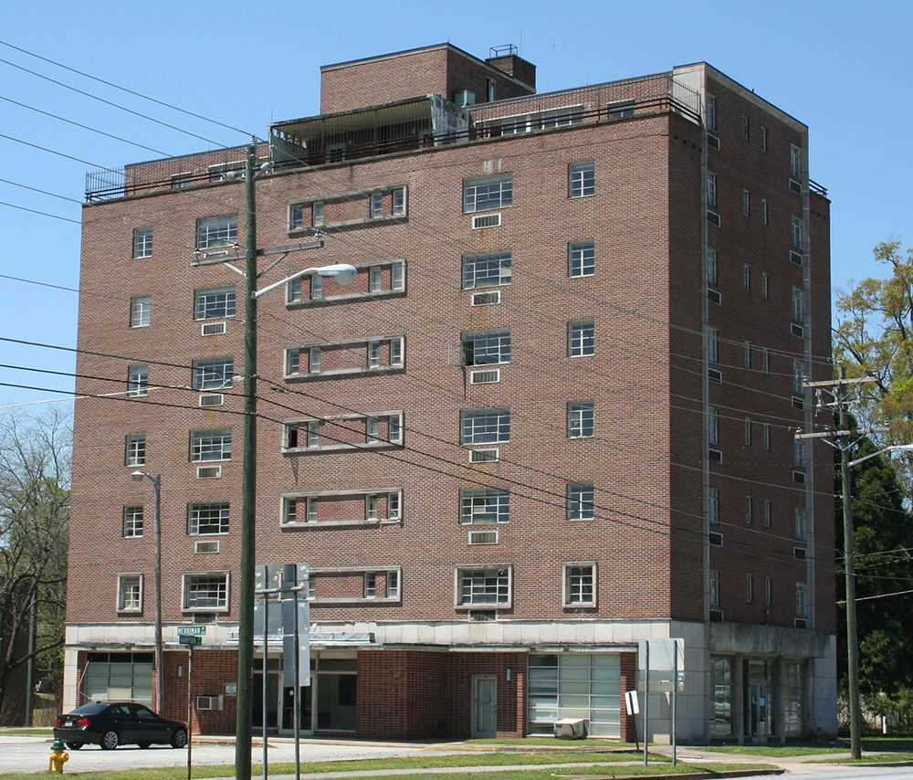 Former Lander Residence Hall Scheduled to be Torn Down
