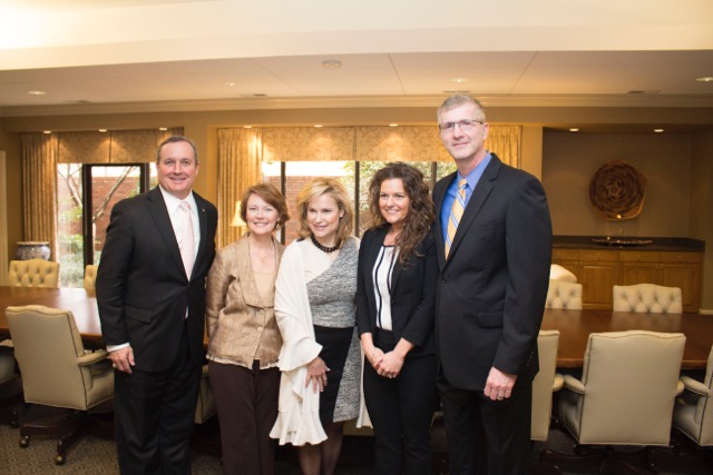 heidi cruz with dignitaries 