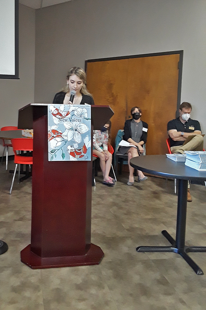 Amber Ballenger reading from her short story